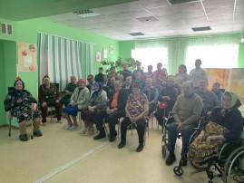 1 октября во всём мире отмечается прекрасный праздник, посвященный самым добрым и заботливым людям на всей планете, нашим бабушкам и дедушкам - День пожилых людей. 1 октября во всём мире отмечается прекрасный праздник, посвященный самым добрым и заботливым людям на всей планете, нашим бабушкам и дедушкам - День пожилых людей.